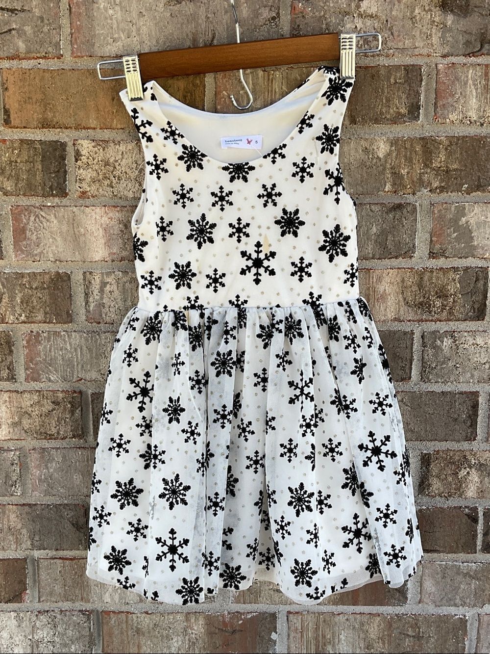 Take 50% OFF- Beautees Girls White & Black Snowflake Tulle Dress, Size-5